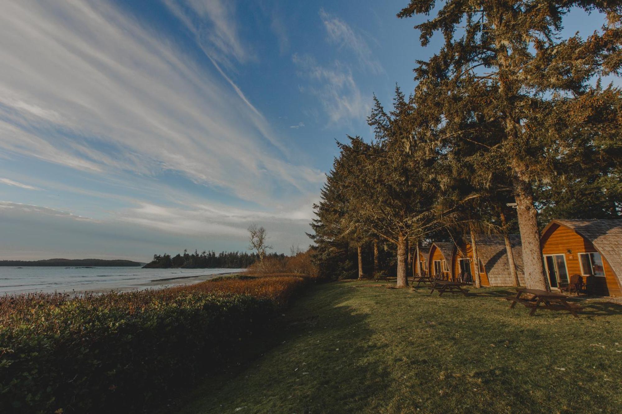 Ocean Village Resort Tofino Exterior foto
